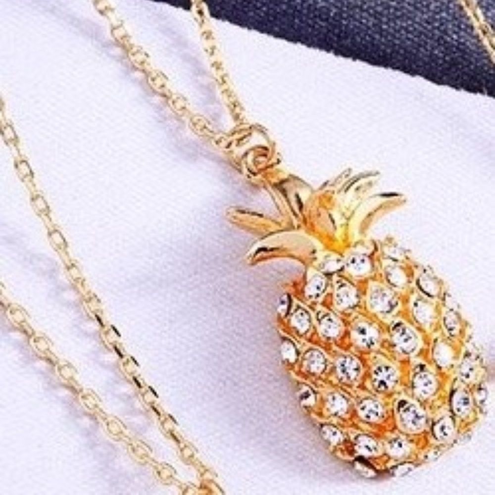Pineapple Dainty Pendant Necklace  - Picture 4 of 6